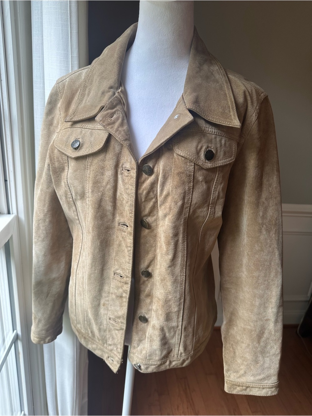 Women's Suede Button-Front Jacket in Light Tan